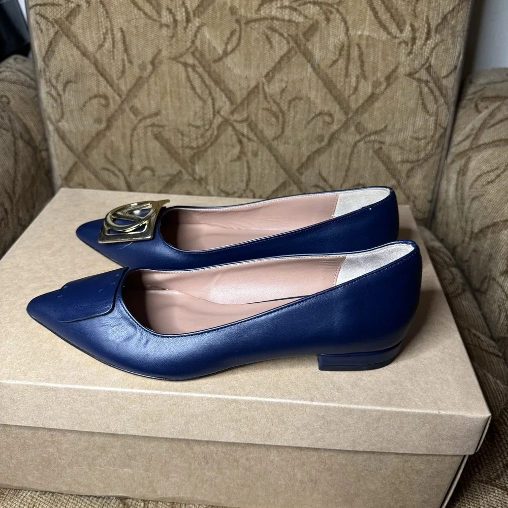 Valentino By‎ Mario Flora Womens Sz 7 Leather Flats Pointed Black Leather
